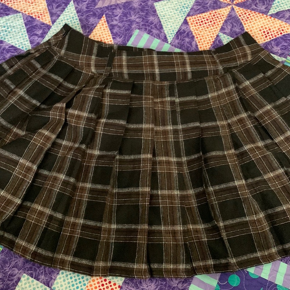 Pleated skirt